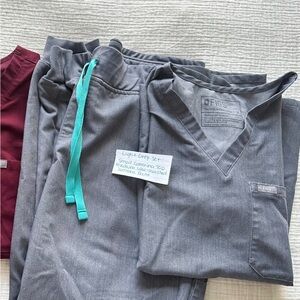 Figs Charcoal Gray Scrub Set with Teal Drawstring